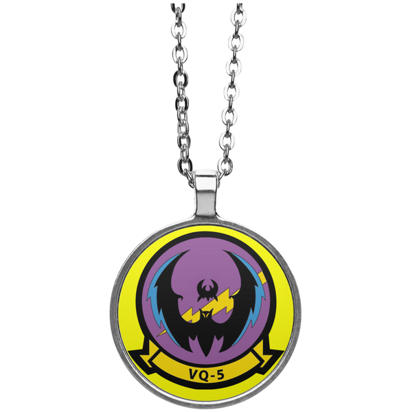VQ 05 1 Necklace - Circle